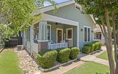 Photo 5 - 1929 Craftsman Charmer