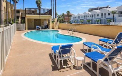 * Pool  * 2 Levels * 2 Patios * Near Beach