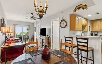 Photo 3 - Vintage Ocean View Paradise - 1BR - Beachfront