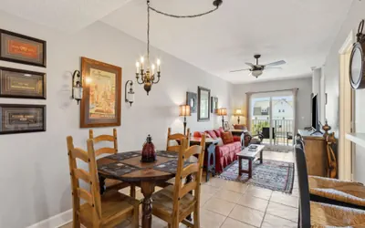 Photo 2 - Vintage Ocean View Paradise - 1BR - Beachfront