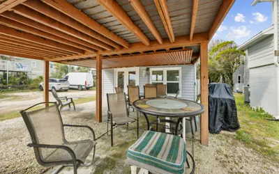 Photo 5 - Spacious Beachfront Duplex - Dog Friendly - Downstairs | 124 S Fletcher