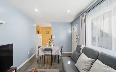 Photo 4 - Cozy Comfy Room in  Queens