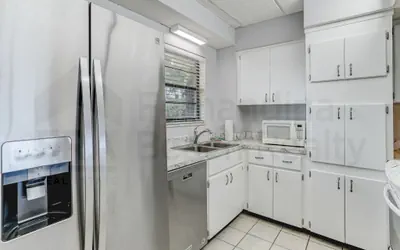Photo 5 - Spacious Oceanfront Condo, Easy Access to Private Fishing Pier
