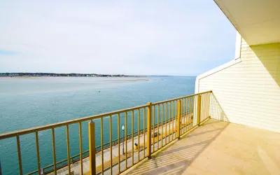 Photo 3 - Crab Cove On The Bay 406