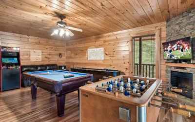 Photo 3 - Spacious Mountain Cabin Perfect for Relaxing