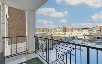 Photo 3 - Beautiful 2BR near PGA & Universal Studios | Sleeps 6