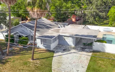 Photo 3 - Palmetto Beach Compound. Pool. 4 Apartments