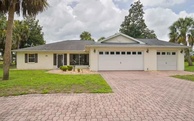 Villa Tilly | 4BR Pool Home, Minutes from Inverness