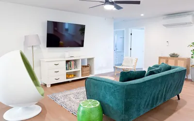 Photo 4 - Lime Light La Mesa New 4BR 3BA, Group Friendly