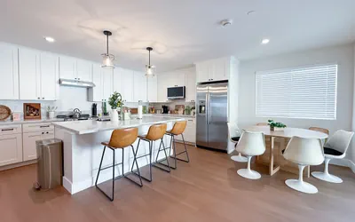 Photo 2 - Lime Light La Mesa New 4BR 3BA, Group Friendly