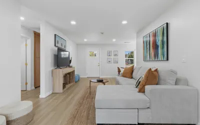 Photo 2 - One Block to Beach! 4BR w/ Game Room + Parking