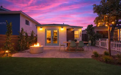Front-Row Sunsets | Sunset Cliffs Escape