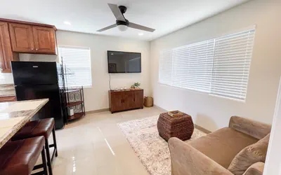Cozy Hillcrest Hideaway near Scripps Mercy