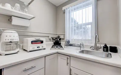 Photo 5 - Boutique Studio in Olde Town | Walk to Light Rail