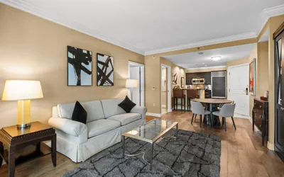 Photo 2 - Perfect Condo on Las Vegas Strip w/ Jacuzzi Tub!