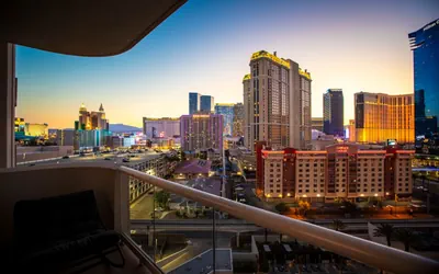 Photo 4 - Vintage Vegas Studio On LV Strip/Balcony/Pools