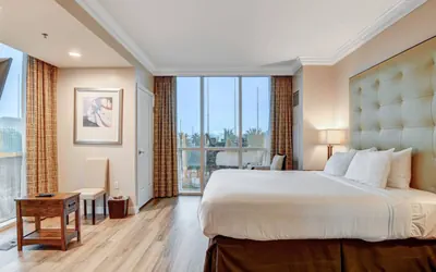 Photo 3 - Best Location! MGM Signature Suite w/ Sphere View