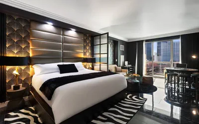 Photo 2 - Lucky You! Double Balcony on Las Vegas Strip!