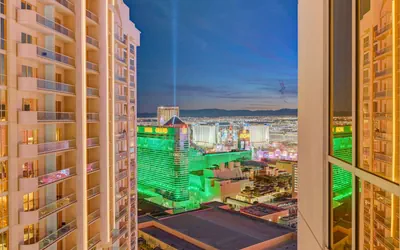 Jackpot! 34th floor Penthouse on Vegas Strip!