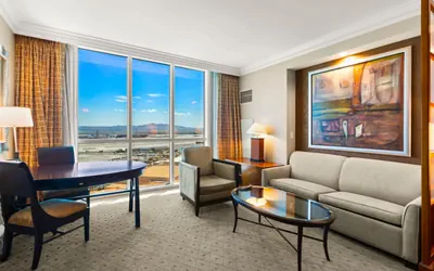 Photo 5 - Signature Studio | No Resort Fee & Pool
