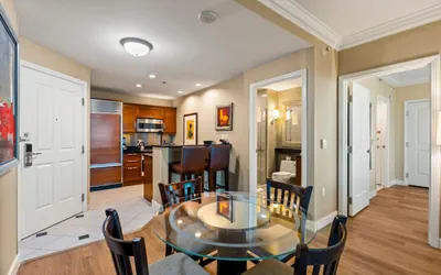 Photo 2 - Sphere View King Suite|On Strip| Lazy River/POOL!
