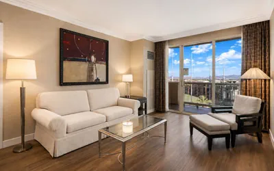 Photo 4 - Sphere View King Suite|On Strip| Lazy River/POOL!