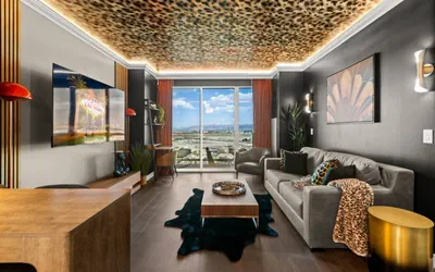 The Leopard Lounge On LV Strip!