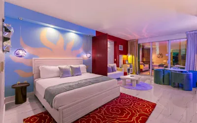 777 Suite | Sphere + Strip View | Private Balcony