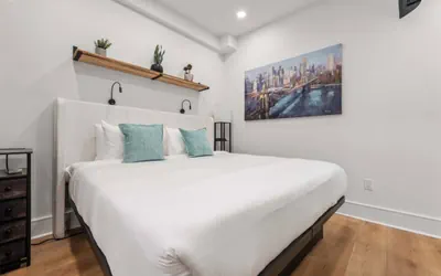 Photo 2 - The Urban Hideout Loft: Sleeps 4 | Private Entrance