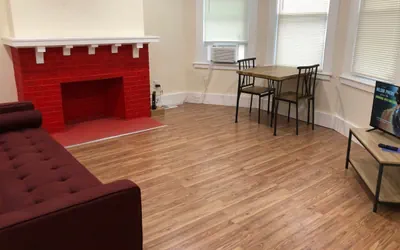 Spacious and private apartment with 3 bedrooms and 1 bathroom near Newark International Airport EWR and New York City