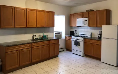 Photo 2 - Large apartment, sleeps up to 8 people comfortably, direct NYC Manhattan train only 5 minute walk away