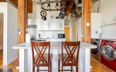 Photo 5 - Stunning Loft with Riverwalk Views