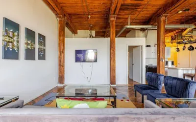 Photo 4 - Stunning Loft with Riverwalk Views
