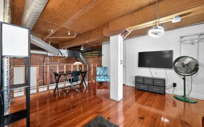 Photo 5 - Stylish Loft with Modern Amenities in Detroit