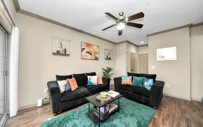 Grand Abode|Epicenter of Midtown & Downtown
