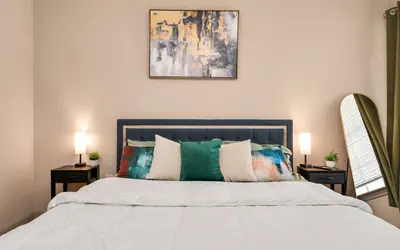 Photo 2 - Grand Abode|Epicenter of Midtown & Downtown