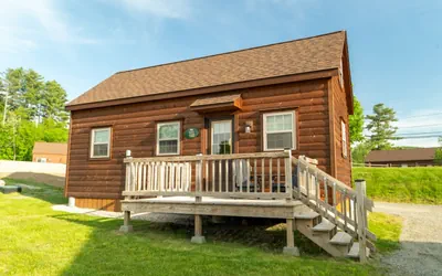 Pet Friendly Cabin with Private Fire Pit