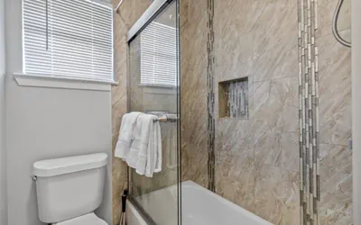 Photo 5 - Stylish 3-Bedroom Austin Home in a Seriously Convenient Location