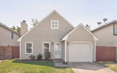 Photo 2 - Newly Renovated VB Retreat | Comfort & Space Home