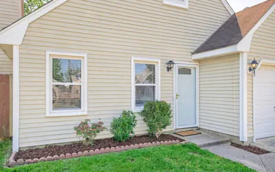 Photo 5 - Newly Renovated VB Retreat | Comfort & Space Home