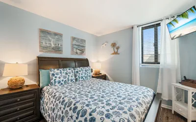 Photo 3 - Incredible Beachfront Corner Unit! Beach Chairs Service and Umbrella Included!
