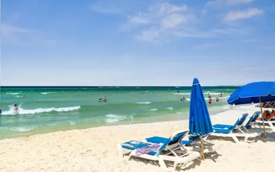 Photo 5 - Ground-Floor Beachfront Condo! Free Beach Chair Service