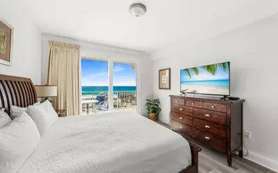Photo 2 - Amazing Beach Ocean View Condo! Free Beach Chair & Umbrella Service!