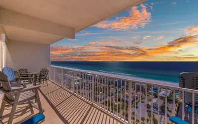 Photo 2 - Ocean & Beach Views: Spacious 3-BR Condo for 8