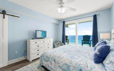 Photo 3 - Ocean & Beach Views: Spacious 3-BR Condo for 8