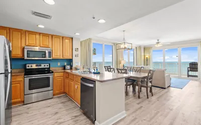 Photo 4 - Gulf-Front Corner Unit | Stunning Coastline Views!
