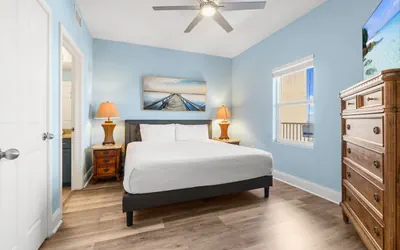 Photo 4 - Spacious Ocean View Resort Condo  & 5 Pools