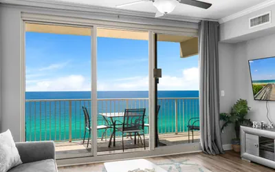 Photo 2 - Shores of Panama Chic 2-BD Beachfront Resort Condo!