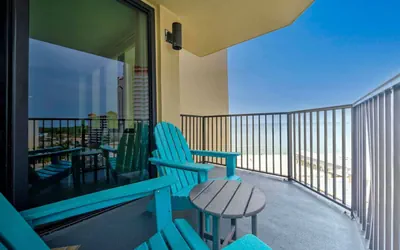 Photo 5 - Sunbird Resort: Stunning Fully Remodeled Beachfront Condo! Free Beach Chair Service