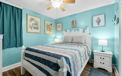 Photo 2 - Stunning Beachfront 1BD Condo w/ Free Beach Chair Service